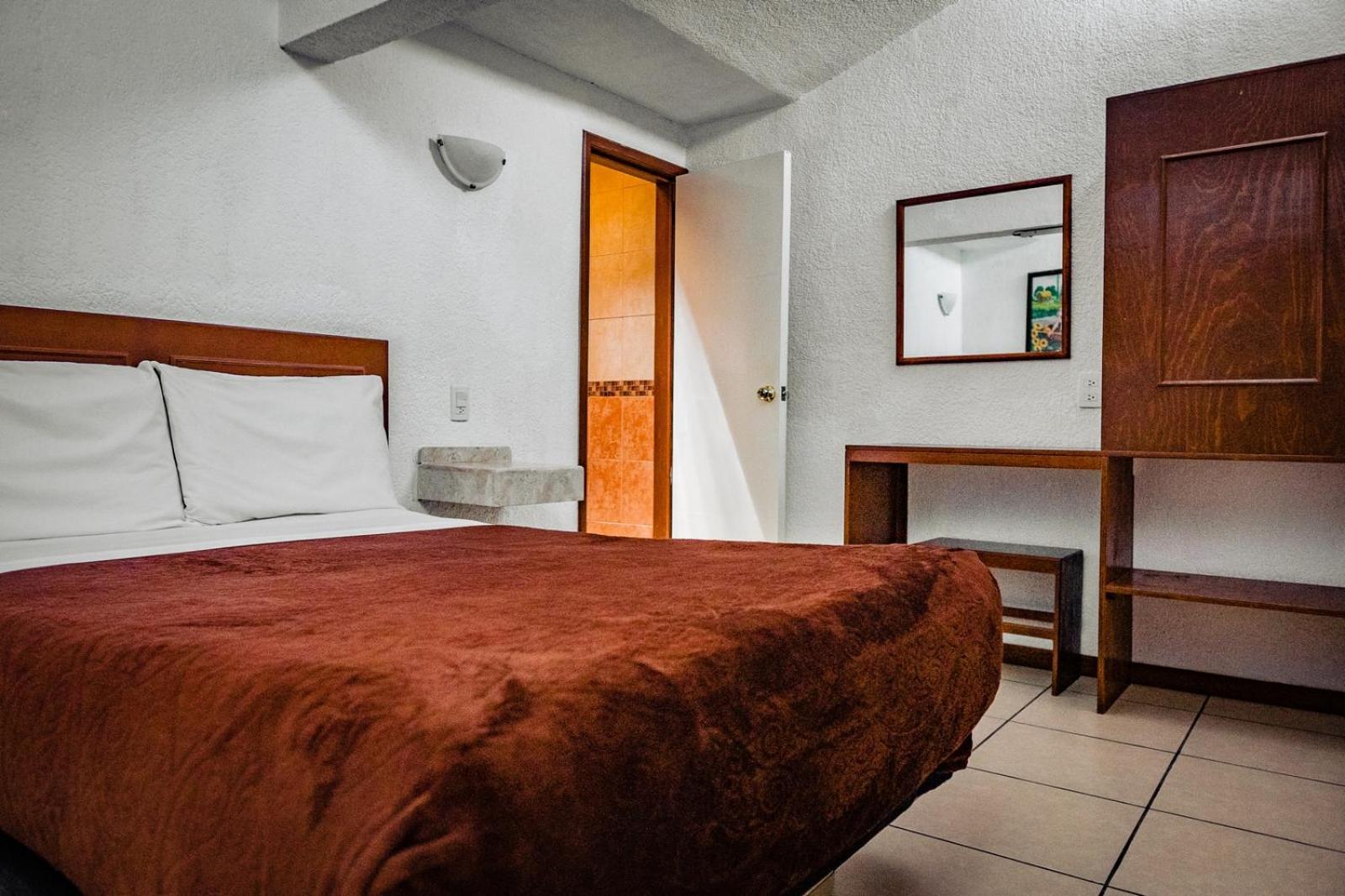 Hotel Azucena Уамантла Экстерьер фото